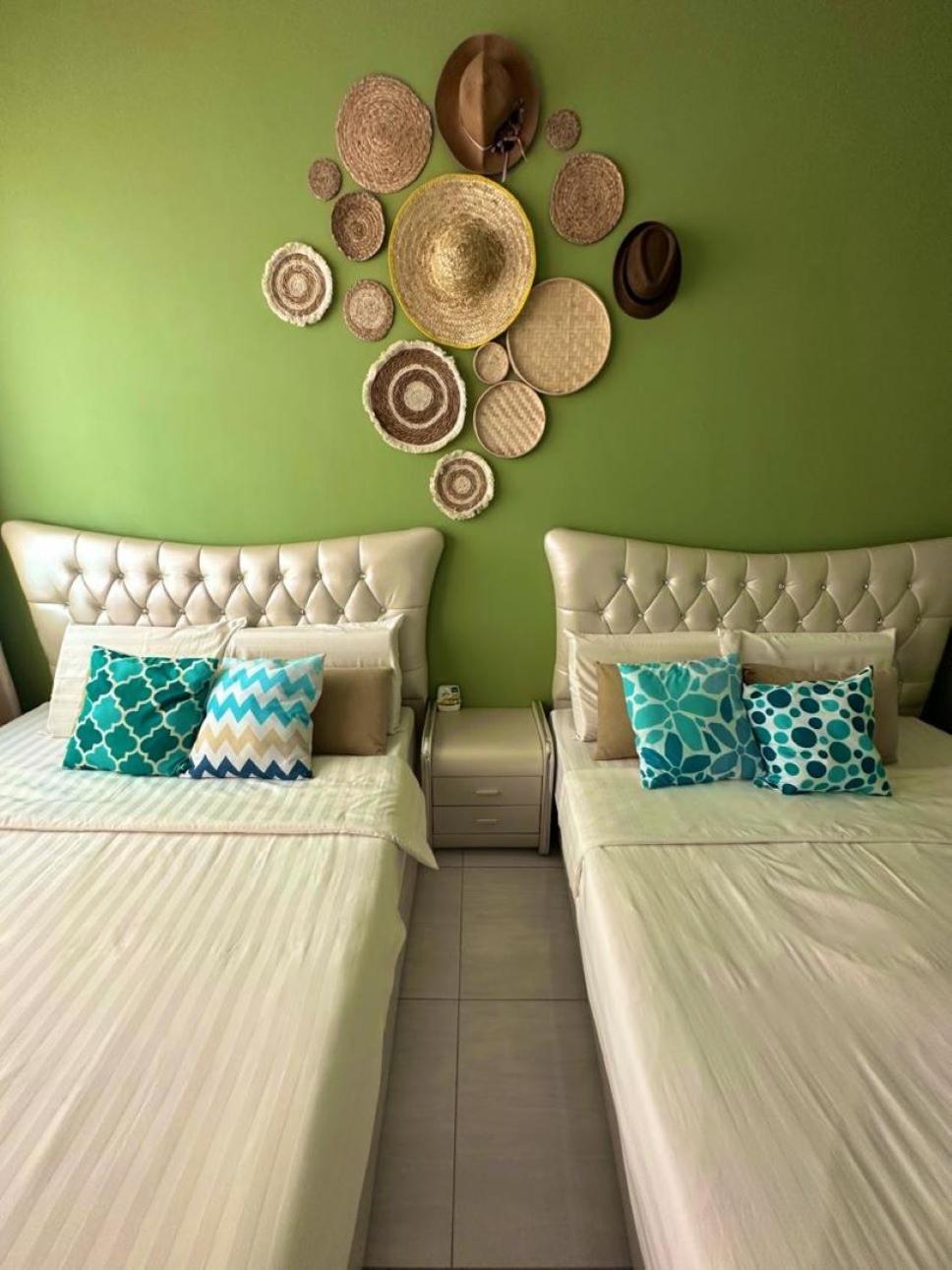 Maya Seaview Families Suite Apartment + Sky Pool Kuah Exterior photo